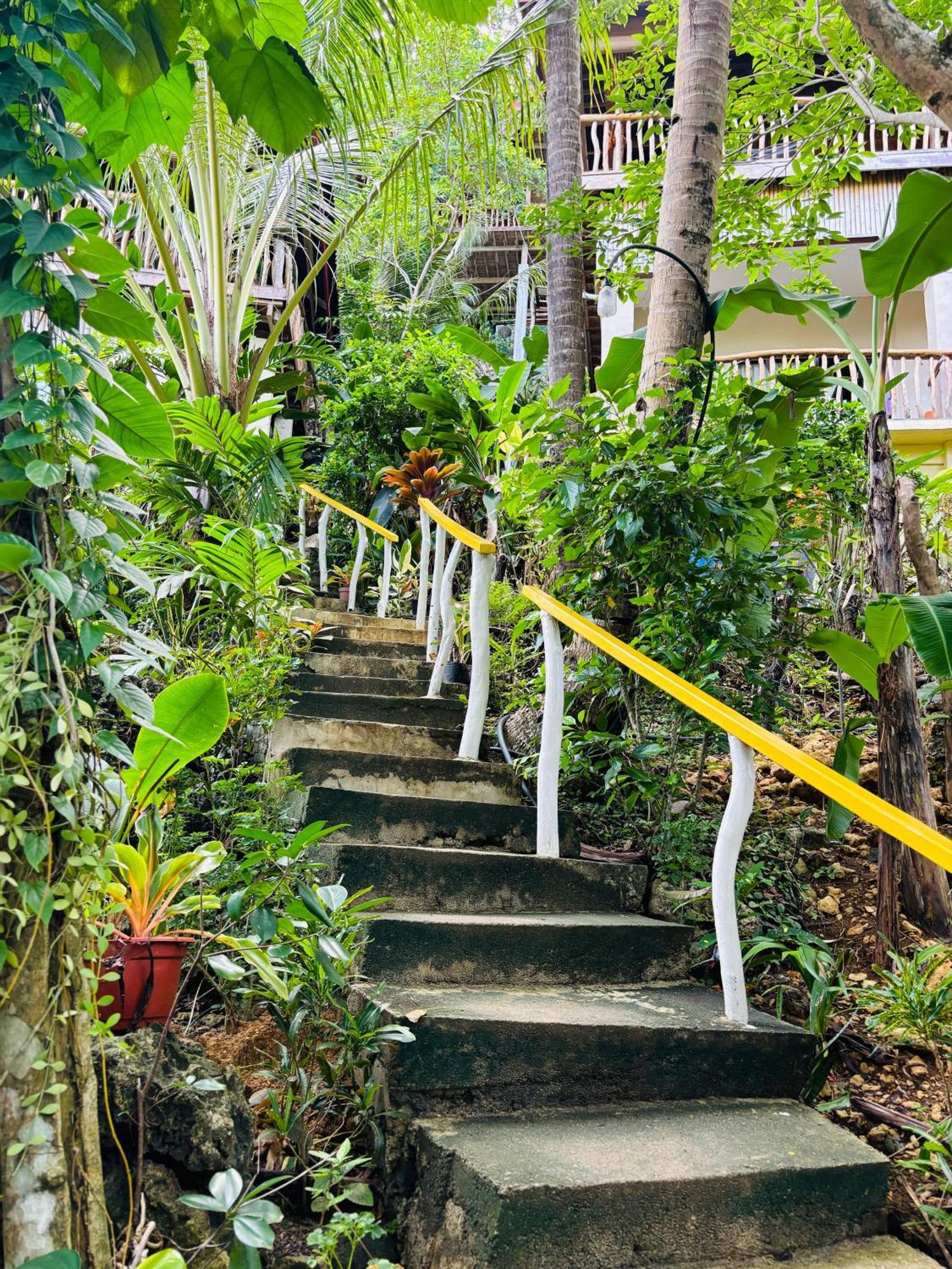 White Beach Front And Cottages Buruanga Room photo